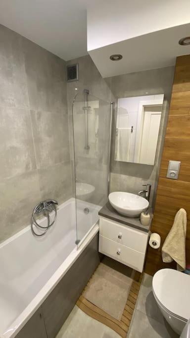 Apartament - U Alicji Konin  Buitenkant foto